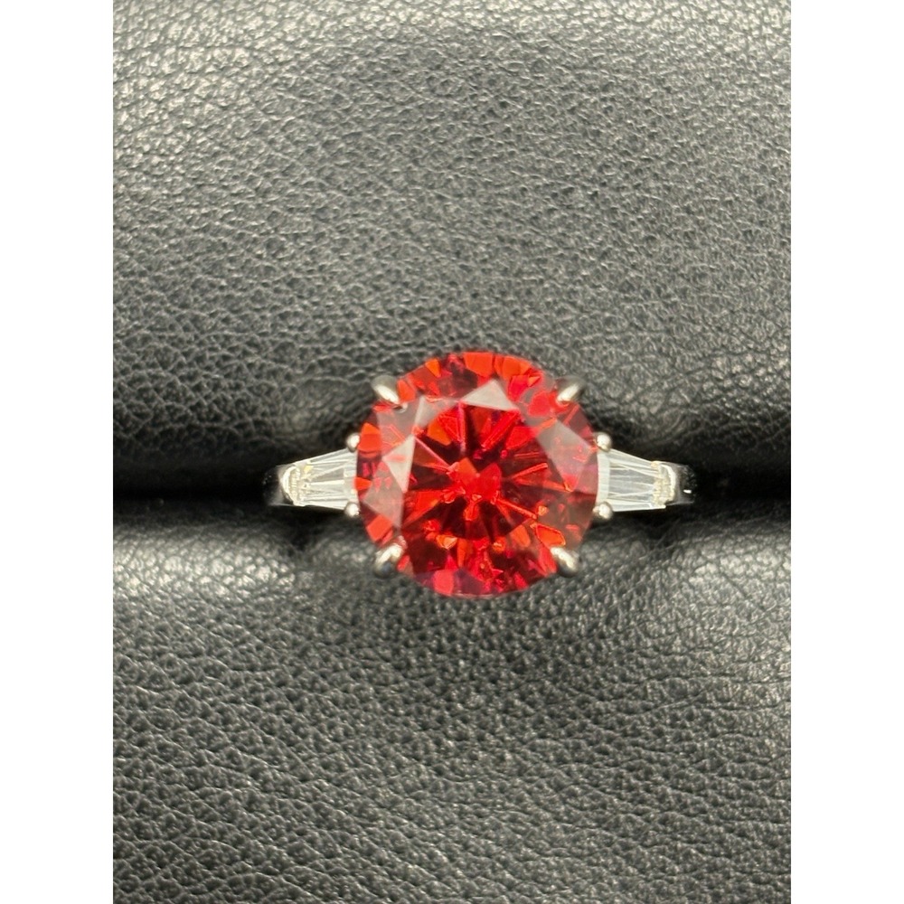 New Condition Sterling Silver 5 Carat Moissanite Ring Size 7 GRA G14